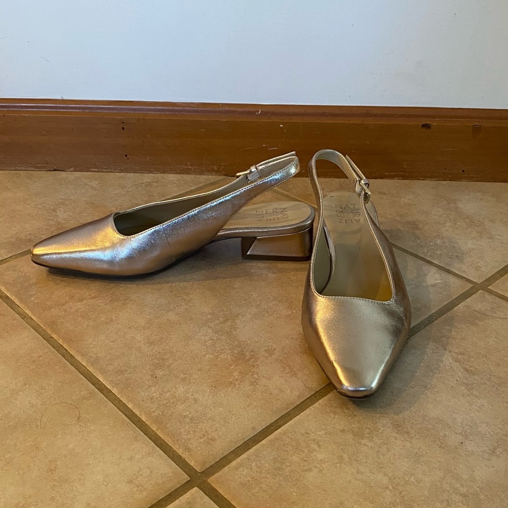 Naturalizer Slingback Pump